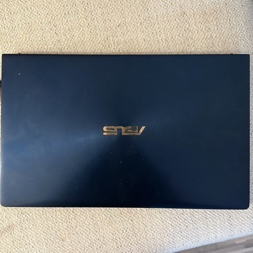 ASUS ZenBook Laptop